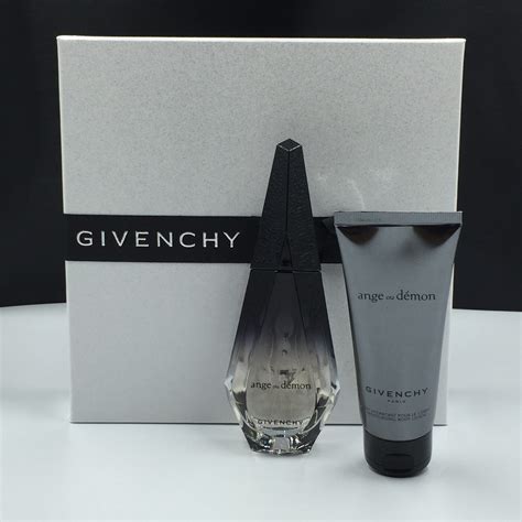 ange ou demon givenchy for women|ange ou demon gift set.